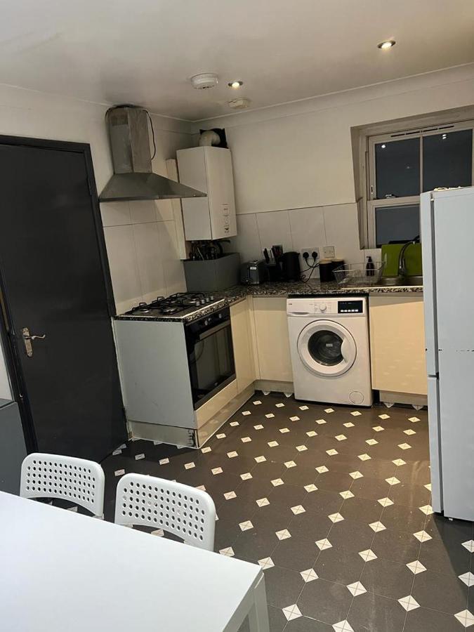 3 Bedroom Flat In King'S Cross, St Pancras'S. 8 People Лондон Экстерьер фото