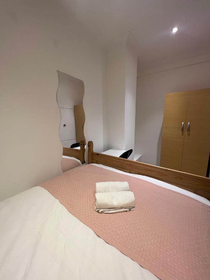 3 Bedroom Flat In King'S Cross, St Pancras'S. 8 People Лондон Экстерьер фото