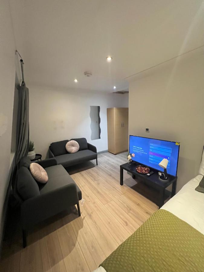 3 Bedroom Flat In King'S Cross, St Pancras'S. 8 People Лондон Экстерьер фото