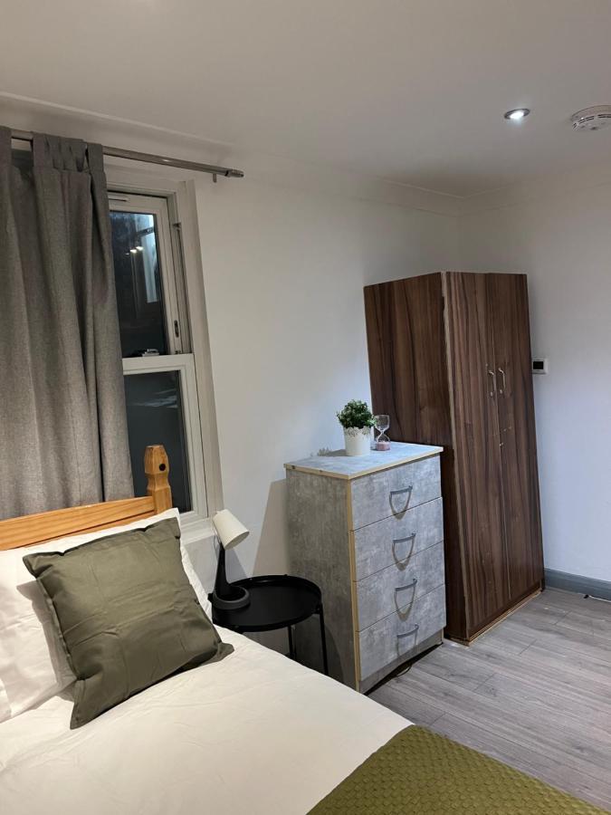 3 Bedroom Flat In King'S Cross, St Pancras'S. 8 People Лондон Экстерьер фото
